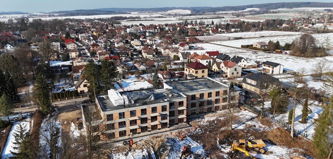 REZIDENCE UŽ MÁ OKNA