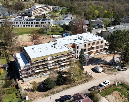 POKRAČOVÁNÍ STAVBY REZIDENCE NA JAŘE